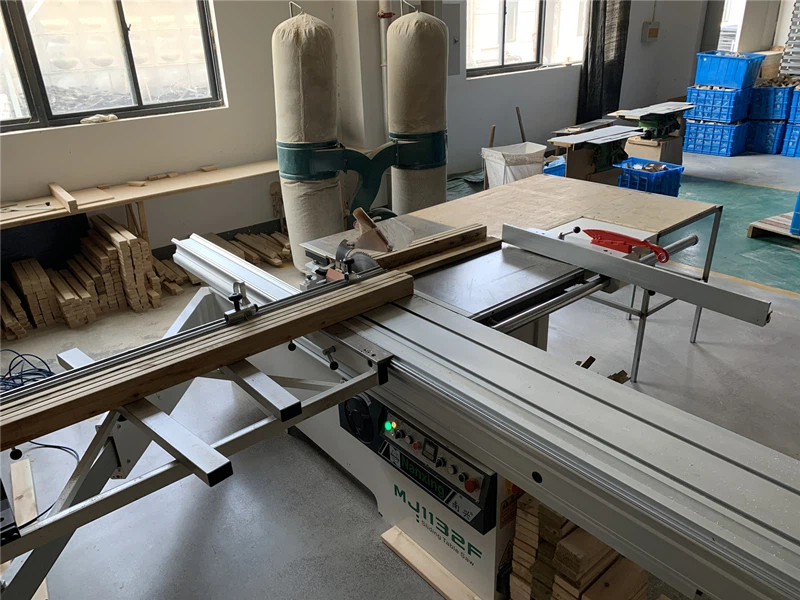 Wood Cutting Machine