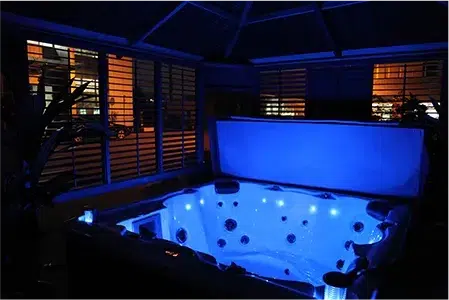 hot tub Manufacturers 37
