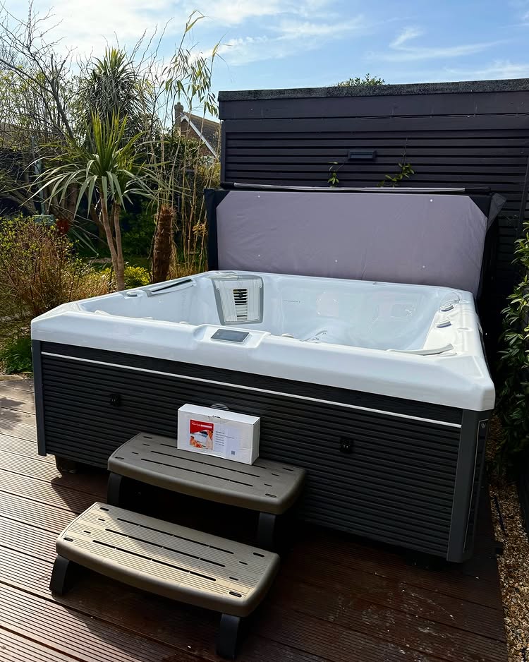hot tubs 10