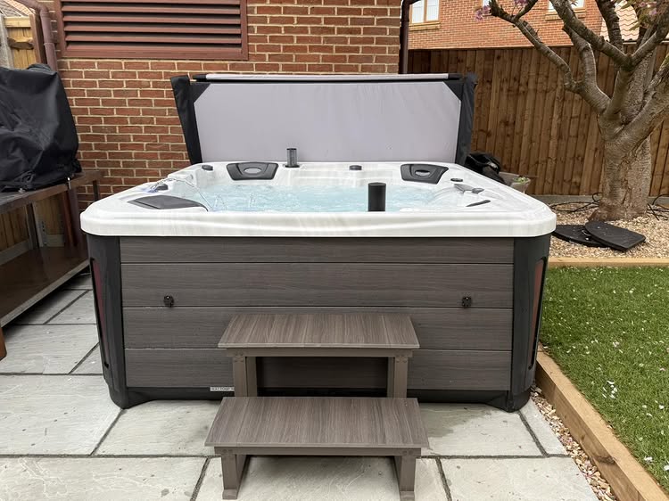 hot tubs 11